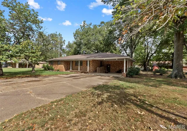 Photo 2 of Single family home for sale at 134 Miles St, Cooter, MO 63839 | MLS# MIS26061857 | Listing updated on 2026-10-08