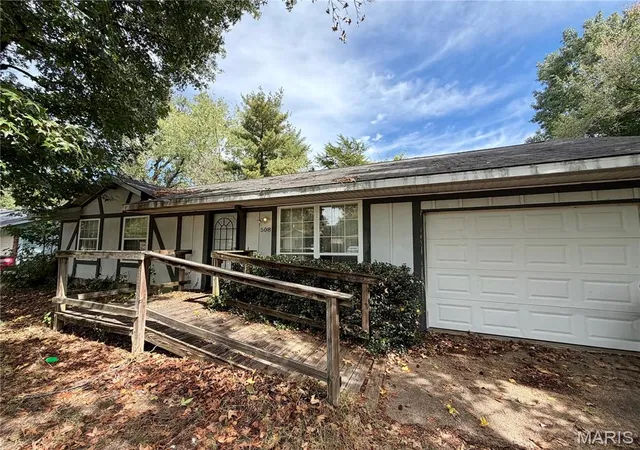 Photo 2 of Single family home for sale at 508 Cole Ave, Sikeston, MO 63801 | MLS# MIS26061864 | Listing updated on 2026-10-09