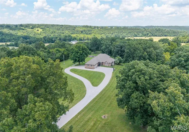 Photo 2 of Single family home for sale at 5015 Highway 5, Hartville, MO 65667 | MLS# MIS26061866 | Listing updated on 2026-09-25