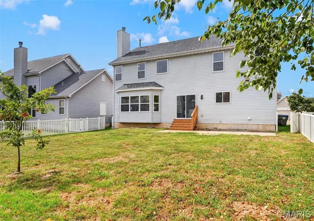 Photo 4 of Sale Pending at 1224 Cold Spring Dr, O Fallon, MO 63368 | MLS# MIS26061870 | Listing updated on 2026-10-02