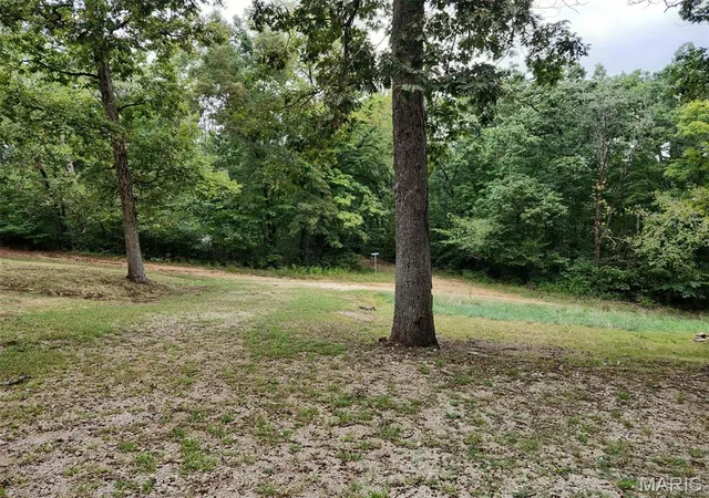 Photo 3 of Single family home for sale at 1618 Navajo Trl, Robertsville, MO 63072 | MLS# MIS26061871 | Listing updated on 2026-09-28