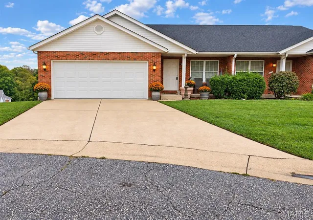 Single family home for sale at 4150 Jane Ln, Washington, MO 63090 | MLS# MIS26061875