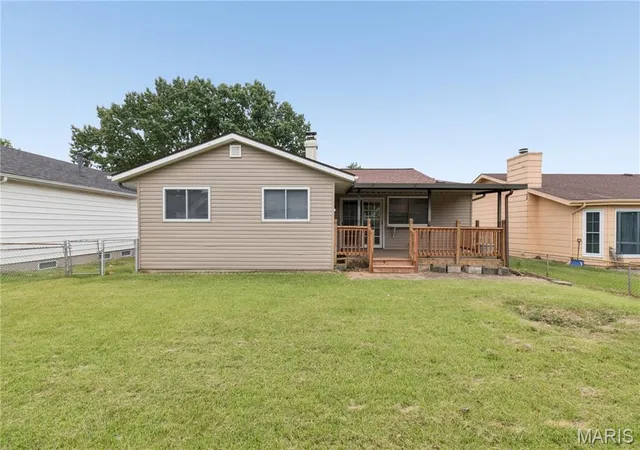 Photo 4 of Single family home for sale at 3645 Greenway Chase Dr, Florissant, MO 63031 | MLS# MIS26061876 | Listing updated on 2026-10-06