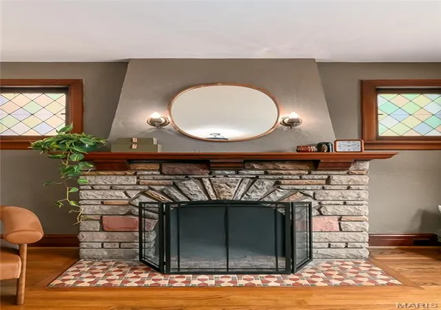 Photo 4 of Single family home for sale at 7330 Shaftesbury Ave, Saint Louis, MO 63130 | MLS# MIS26061881 | Listing updated on 2026-10-03