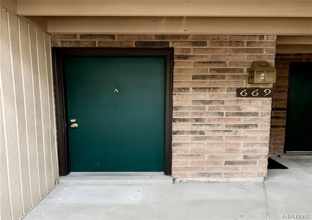Photo 1 of Condo for sale at (Undisclosed), Saint Louis, MO 63141 | MLS# MIS26061897 | Listing updated on 2026-10-02
