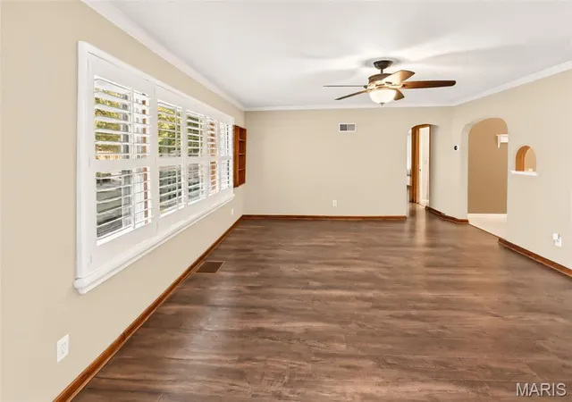 Photo 4 of Single family home for sale at 163 Norwood Pl, East Alton, IL 62024 | MLS# MIS26061902 | Listing updated on 2026-10-07