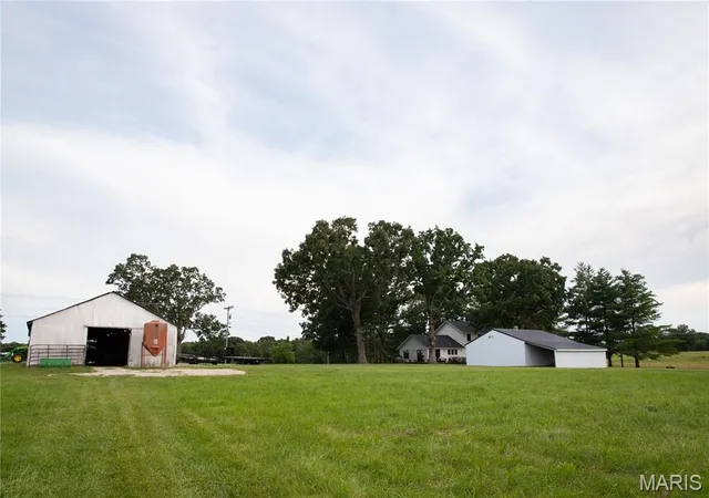 Photo 3 of Single family home for sale at 15751 State Route F, Rolla, MO 65401 | MLS# MIS26061906 | Listing updated on 2026-09-29