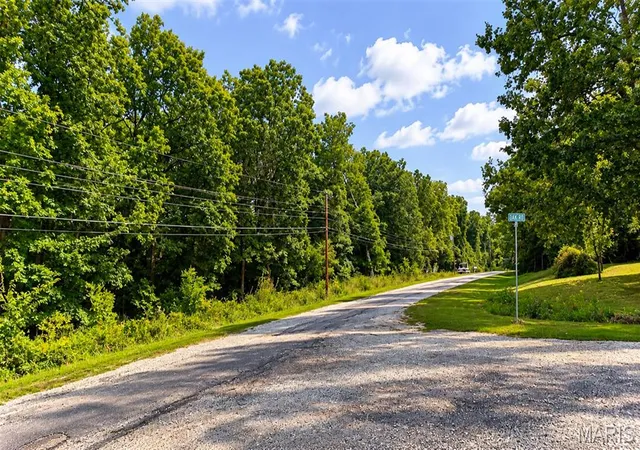 Photo 3 of Land for sale at 324 Hickory Dr, Cuba, MO 65453 | MLS# MIS26061907 | Listing updated on 2026-09-24