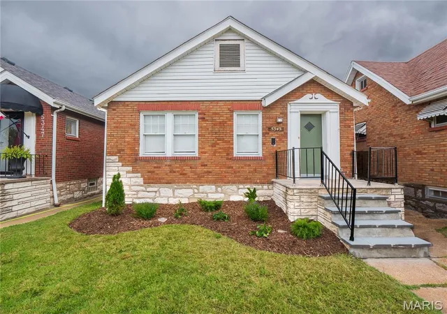 Photo 1 of Single family home for sale at 5343 Chippewa St, Saint Louis, MO 63109 | MLS# MIS26061923 | Listing updated on 2026-10-06