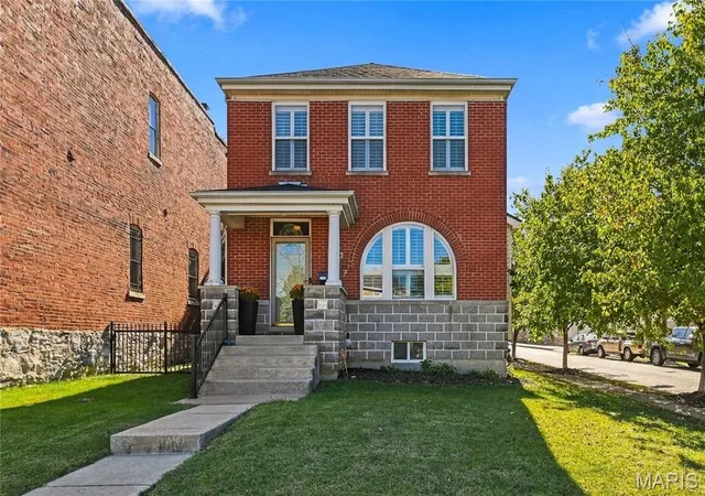 Photo 2 of Single family home for sale at (Undisclosed), Saint Louis, MO 63104 | MLS# MIS26061927 | Listing updated on 2026-10-13
