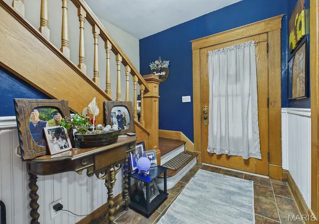 Photo 4 of Single family home for sale at 518 W Pearl St, Jerseyville, IL 62052 | MLS# MIS26061933 | Listing updated on 2026-10-02