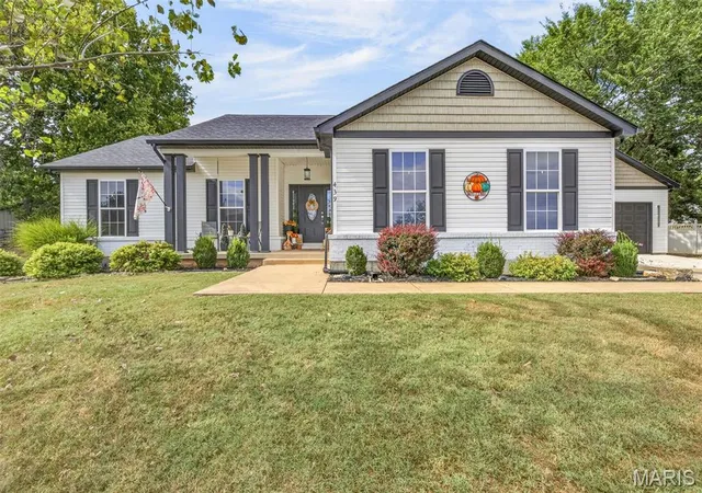 Photo 1 of Single family home for sale at 439 Ridgeview Dr, Desloge, MO 63601 | MLS# MIS26061935 | Listing updated on 2026-09-25