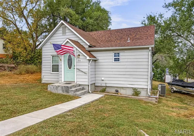 Photo 2 of Single family home for sale at 800 Tyler St, Park Hills, MO 63601 | MLS# MIS26061939 | Listing updated on 2026-09-25
