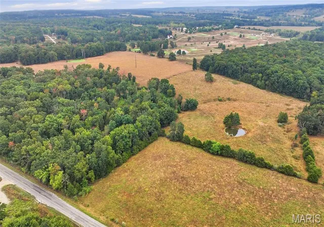Photo 3 of House for sale at 17108 Hwy B, Houston, MO 65483 | MLS# MIS26061948 | Listing updated on 2026-09-25