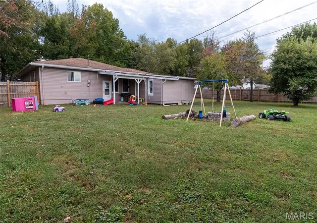 Photo 42 of Single family home for sale at 412 N Louise Ave, Saint James, MO 65559 | MLS# MIS26061950 | Listing updated on 2026-09-29