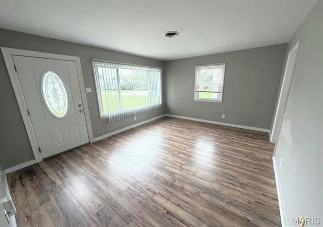 Photo 3 of Single family home for sale at 3139 Saint David Ln, Saint Ann, MO 63074 | MLS# MIS26061951 | Listing updated on 2026-09-25