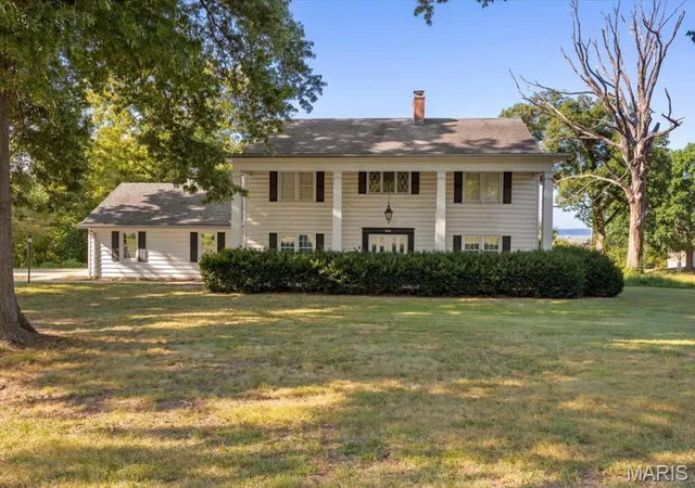 Photo 1 of Single family home for sale at 900 Park Ave, Chester, IL 62233 | MLS# MIS26061963 | Listing updated on 2026-10-12