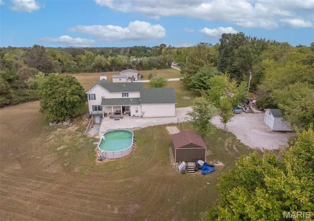 Photo 3 of Single family home for sale at 26037 Rynelle Dr, Wright City, MO 63390 | MLS# MIS26061968 | Listing updated on 2026-10-04