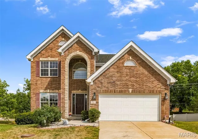 Photo 3 of Single family home for sale at 10 Ashbury Xing Ct, Florissant, MO 63034 | MLS# MIS26061973 | Listing updated on 2026-10-05