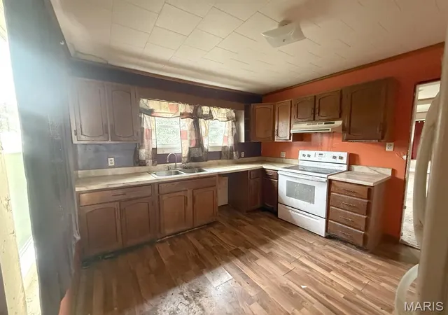 Photo 2 of Sale Pending at 204 Wilson, Valier, IL 62891 | MLS# MIS26061980 | Listing updated on 2026-10-20