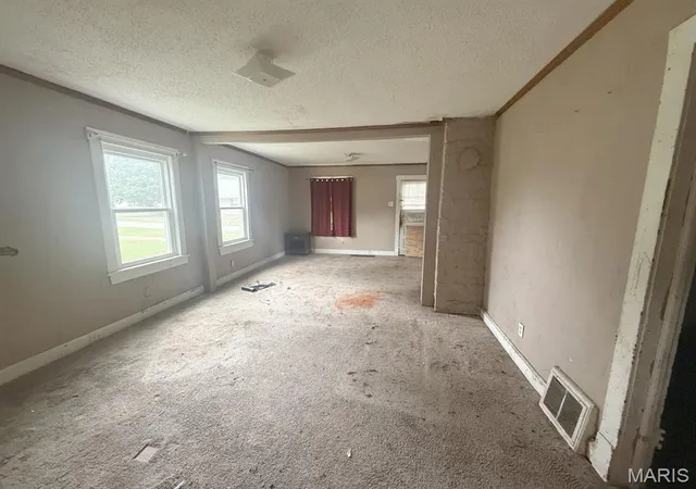 Photo 4 of Sale Pending at 204 Wilson, Valier, IL 62891 | MLS# MIS26061980 | Listing updated on 2026-10-20