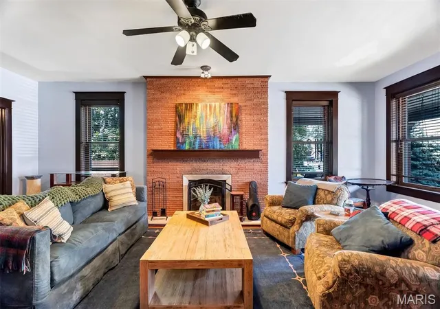 Photo 2 of Single family home for sale at 1154 Dover Pl, Saint Louis, MO 63111 | MLS# MIS26062002 | Listing updated on 2026-09-25