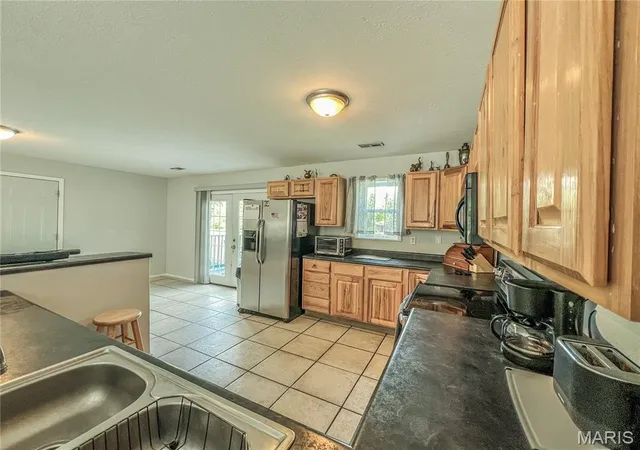 Photo 4 of Single family home for sale at 408 Mcmurry St, Paris, MO 65275 | MLS# MIS26062007 | Listing updated on 2026-09-28