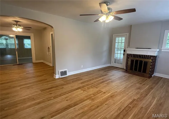 Photo 3 of Single family home for sale at 260 N Locust St, Hannibal, MO 63401 | MLS# MIS26062012 | Listing updated on 2026-09-29