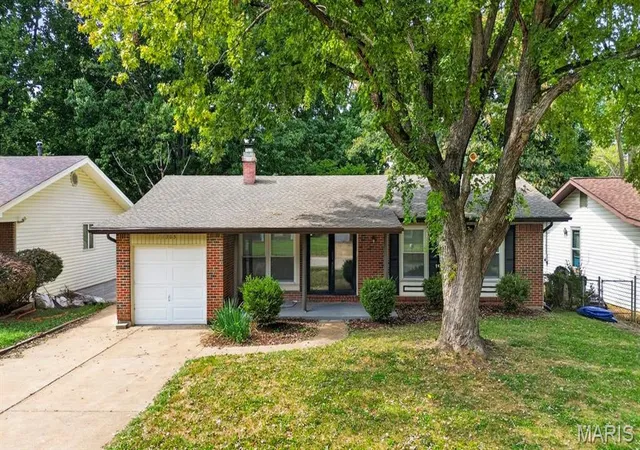 Photo 1 of Single family home for sale at 11305 Parkmont Dr, Saint Louis, MO 63138 | MLS# MIS26062014 | Listing updated on 2026-09-27