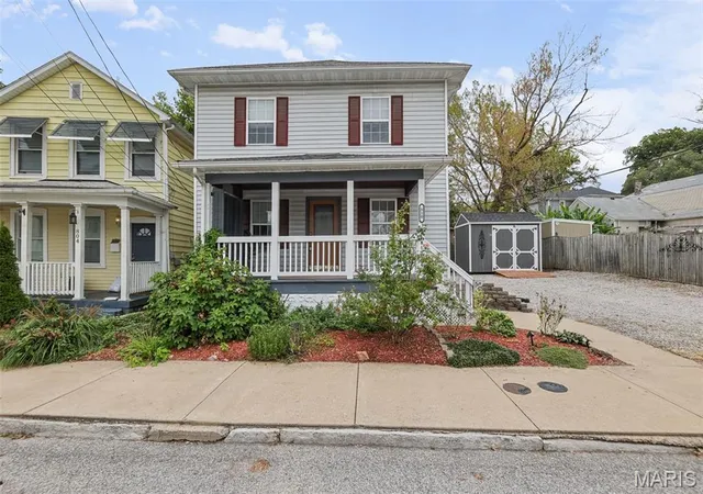 Photo 1 of Single family home for sale at 810 Liberty St, Alton, IL 62002 | MLS# MIS26062022 | Listing updated on 2026-10-07
