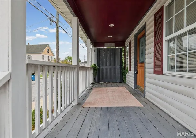 Photo 3 of Single family home for sale at 810 Liberty St, Alton, IL 62002 | MLS# MIS26062022 | Listing updated on 2026-10-07