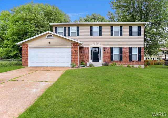 Photo 1 of Single family home for sale at 710 Westbridge Dr, Saint Peters, MO 63376 | MLS# MIS26062025 | Listing updated on 2026-09-25