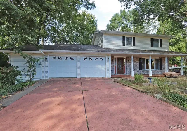 Photo 2 of Single family home for sale at 2010 Pamela Dr, Cape Girardeau, MO 63701 | MLS# MIS26062027 | Listing updated on 2026-09-30