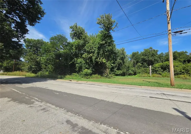 Photo 3 of Land for sale at 401 E Union St, Edwardsville, IL 62025 | MLS# MIS26062031 | Listing updated on 2026-09-29
