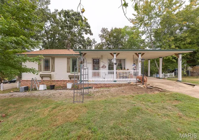 Photo 1 of Single family home for sale at 2211 Orr Rd, Poplar Bluff, MO 63901 | MLS# MIS26062049 | Listing updated on 2026-09-29