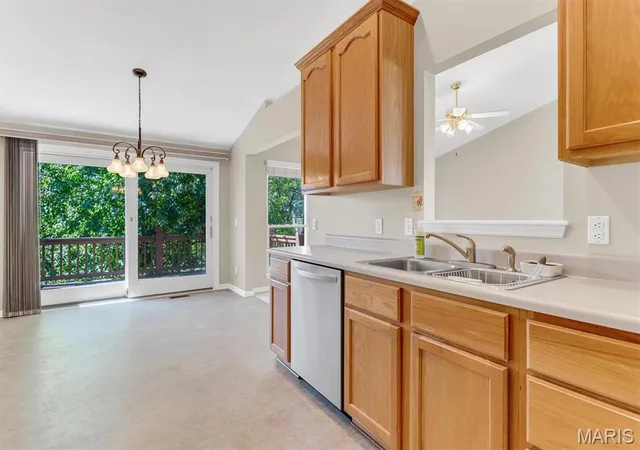 Photo 3 of Condo for sale at 18 Country Blf Ct, Saint Charles, MO 63301 | MLS# MIS26062064 | Listing updated on 2026-10-05