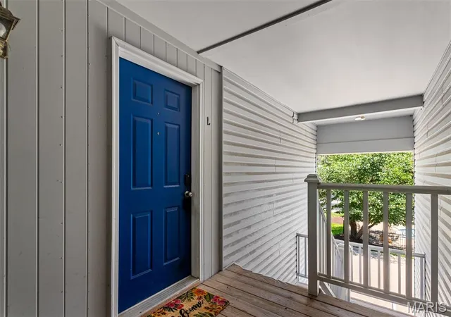 Photo 3 of Condo for sale at 1961 Marine Ter Dr #L, Saint Louis, MO 63146 | MLS# MIS26062066 | Listing updated on 2026-09-25