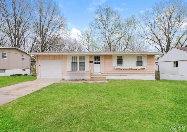 Photo 1 of Single family home for sale at 9411 Farley, Kansas City, MO 64138 | MLS# MIS26062067 | Listing updated on 2026-09-25