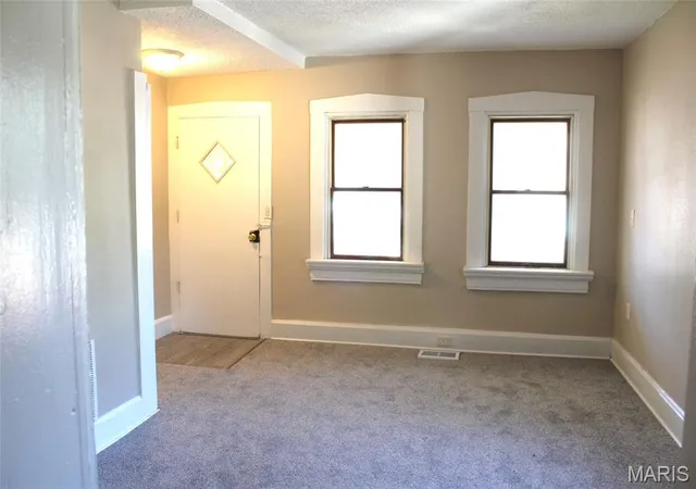 Photo 4 of Single family home for sale at 615 George St, Alton, IL 62002 | MLS# MIS26062070 | Listing updated on 2026-10-02