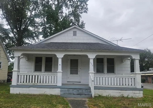 Photo 1 of Single family home for sale at 115 W Mascourtah, Okawville, IL 62271 | MLS# MIS26062071 | Listing updated on 2026-10-01