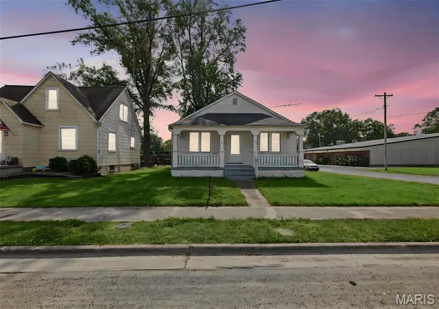 Photo 3 of Single family home for sale at 115 W Mascourtah, Okawville, IL 62271 | MLS# MIS26062071 | Listing updated on 2026-10-01