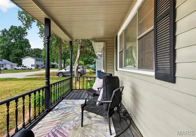 Photo 3 of Single family home for sale at 2125 Lindell Blvd, Granite City, IL 62040 | MLS# MIS26062078 | Listing updated on 2026-10-07