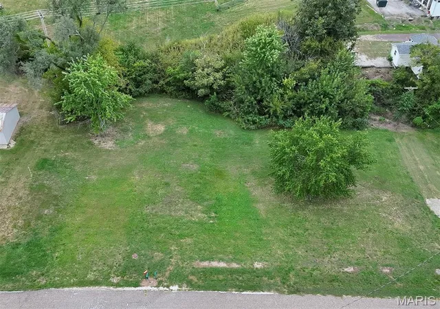 Photo 1 of Sale Pending at 500 Hill St, Perry, MO 63462 | MLS# MIS26062085 | Listing updated on 2026-10-05