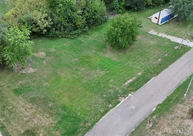 Photo 4 of Sale Pending at 500 Hill St, Perry, MO 63462 | MLS# MIS26062085 | Listing updated on 2026-10-05
