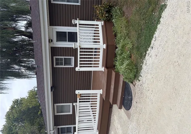 Photo 4 of Single family home for sale at 210 S Main Cross St, Bowling Green, MO 63334 | MLS# MIS26062086 | Listing updated on 2026-09-28