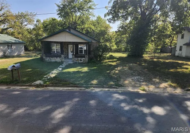 Photo 1 of Single family home for sale at 308 M S High St, Mountain Grove, MO 65711 | MLS# MIS26062091 | Listing updated on 2026-09-25