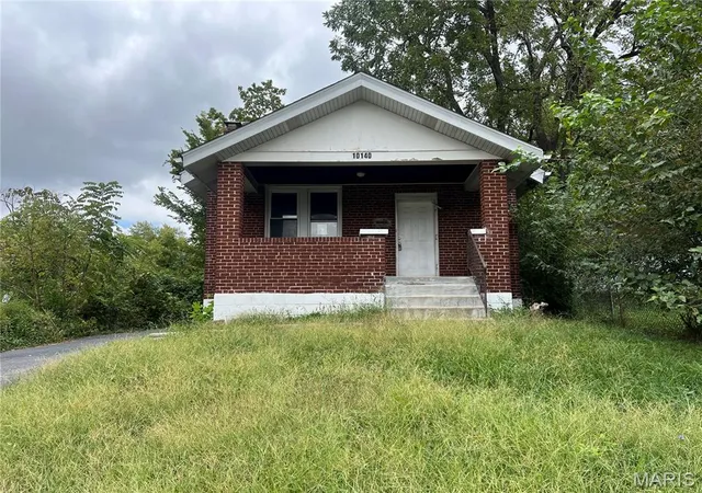 Single family home for sale at 10140 Baron Dr, Saint Louis, MO 63136 | MLS# MIS26062092