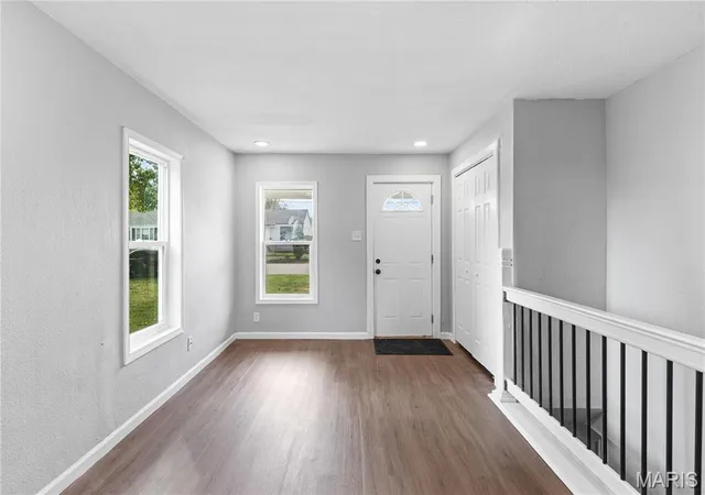 Photo 3 of Single family home for sale at 10591 Clarendon Ave, Saint Louis, MO 63114 | MLS# MIS26062096 | Listing updated on 2026-10-04