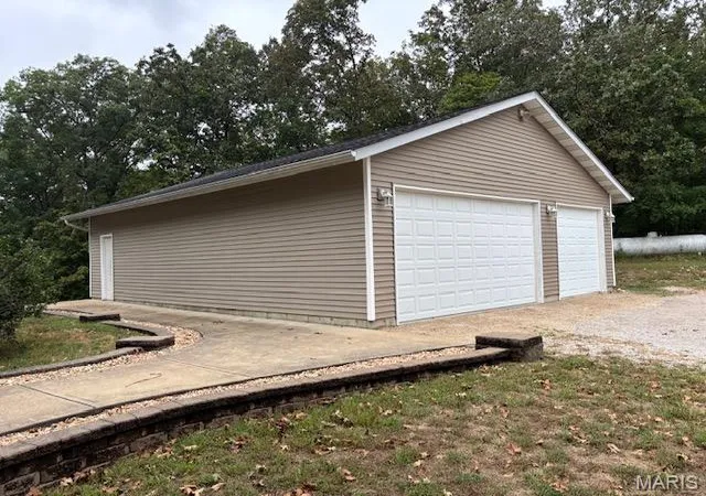 Photo 3 of Single family home for sale at 9143 Jones Crk Rd, Dittmer, MO 63023 | MLS# MIS26062101 | Listing updated on 2026-10-07
