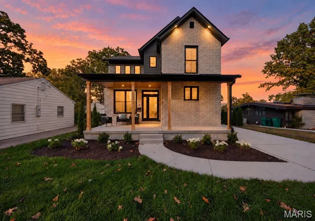 Single family home for sale at 335 Southside Ave, Saint Louis, MO 63119 | MLS# MIS26062116